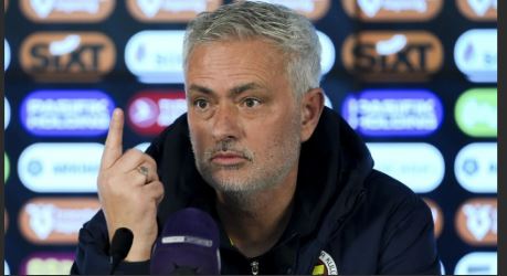 Mourinho inflige une lourde perte à Fenerbahçe