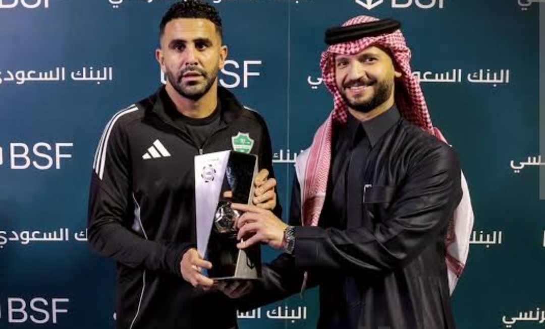 Mahrez remporte le prix du plus beau but de la semaine 