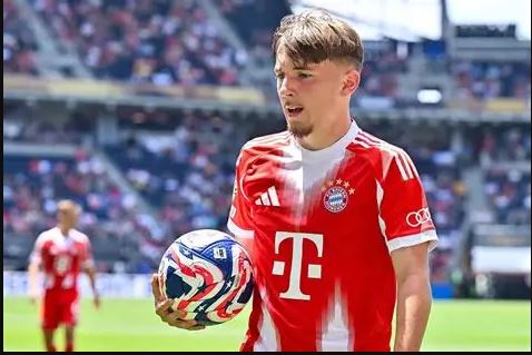 Lennart Karl s’offre un record de précocité contre le Sporting