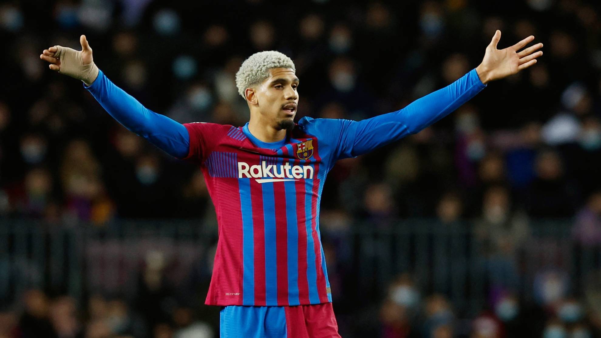 Barça : Araujo revient sur sa dépression