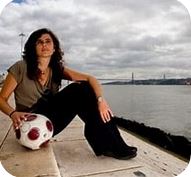 Helena Costa balance sur son départ 