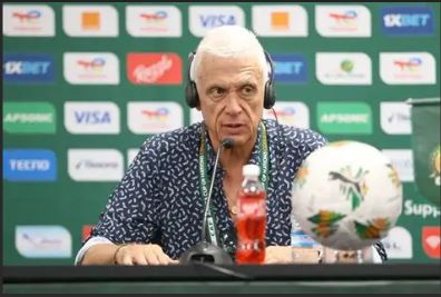 « Je vois l’Algérie en demi-finale de la CAN »