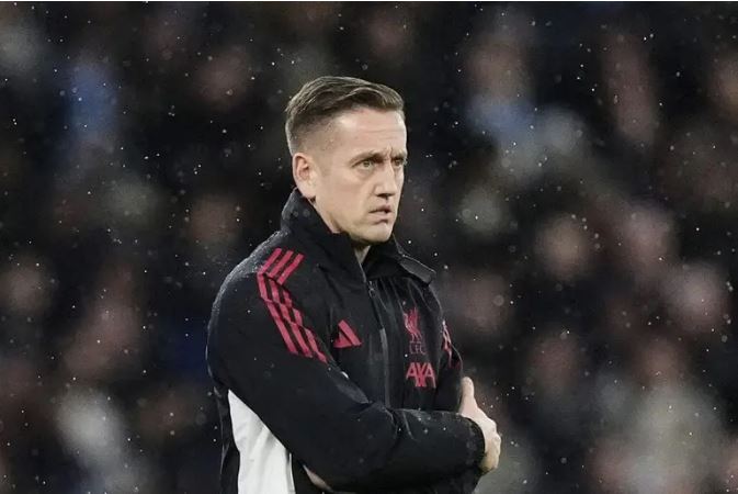 Liverpool limoge son responsable des coups de pied arrêtés