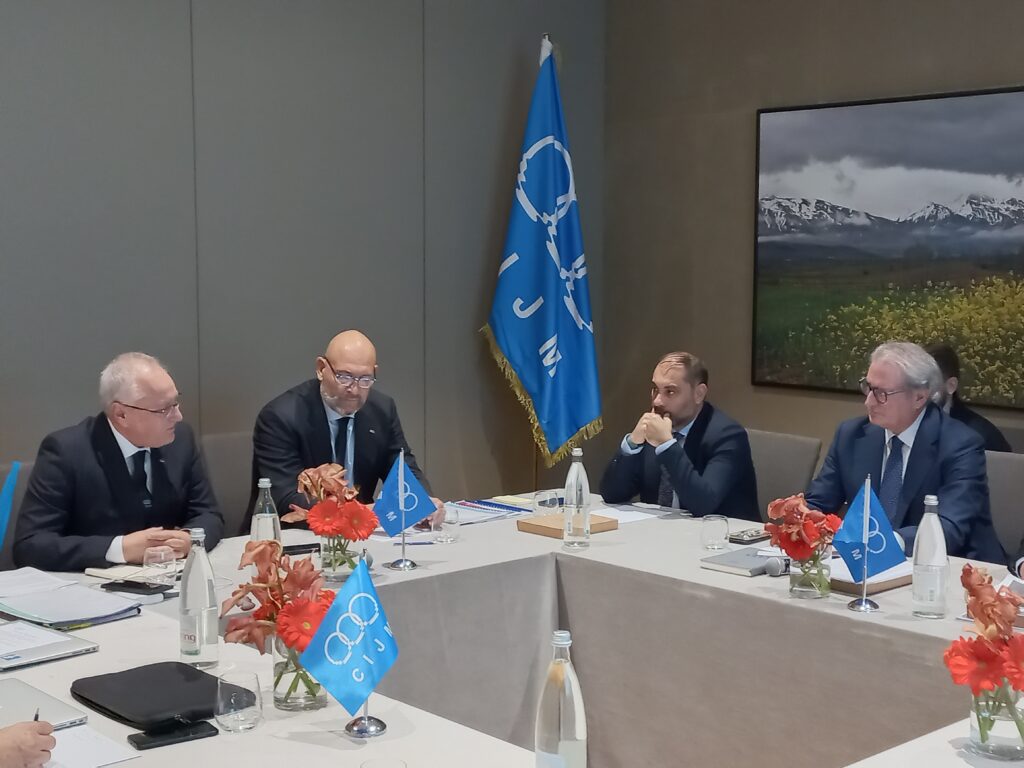 Décisions stratégiques pour le mouvement sportif méditerranéen