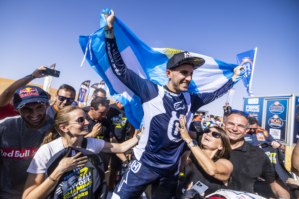 L’Argentin Luciano Benavides sacré en moto