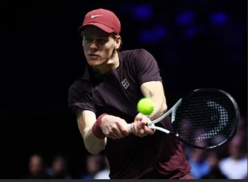 Sinner domine Zverev et rejoint Auger-Aliassime en finale