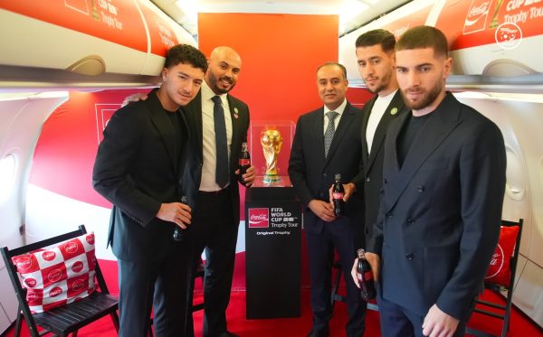 Le trophée de la Coupe du monde fait escale à Alger