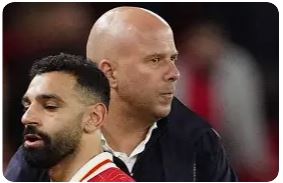  Arne Slot calme le jeu pour Mohamed Salah